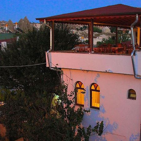 Bed and Breakfast Happydocia à Göreme Extérieur photo