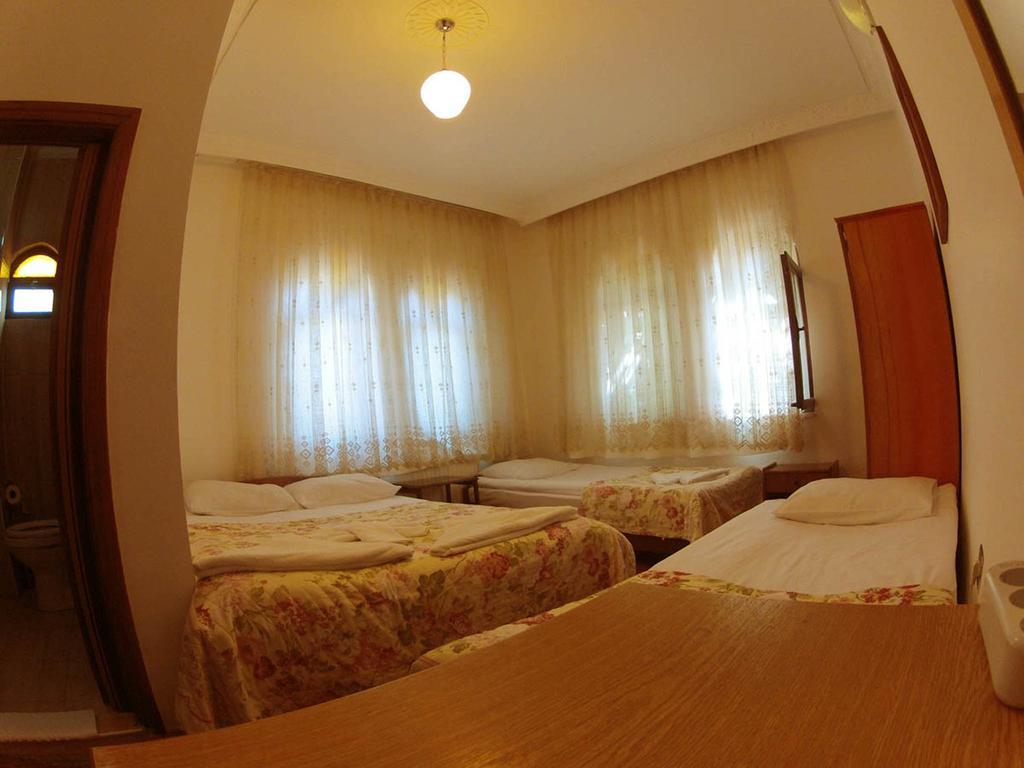 Bed and Breakfast Happydocia à Göreme Chambre photo
