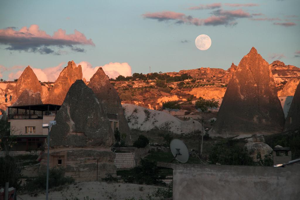 Bed and Breakfast Happydocia à Göreme Extérieur photo
