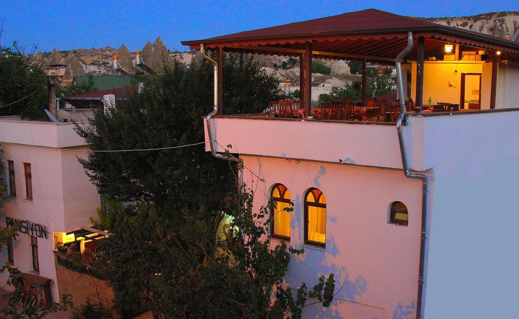 Bed and Breakfast Happydocia à Göreme Extérieur photo